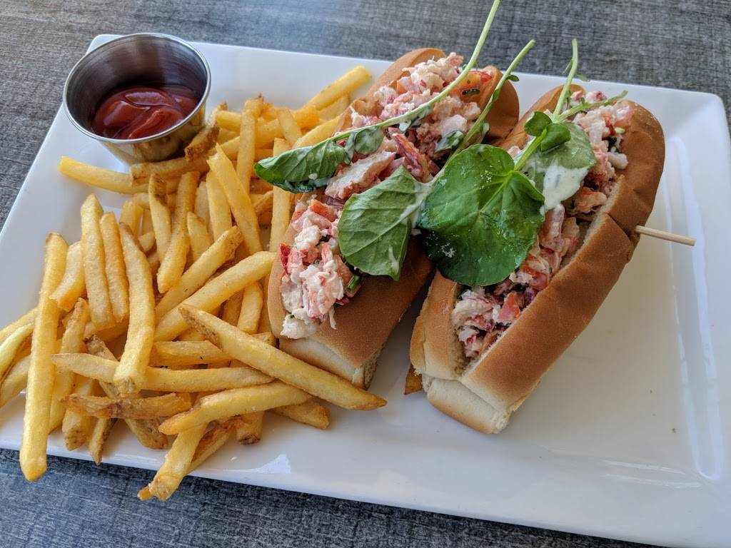 Tom Hams Lighthouse | restaurant | 2150 Harbor Island Dr, San Diego, CA 92101, USA | 6192919110 OR +1 619-291-9110