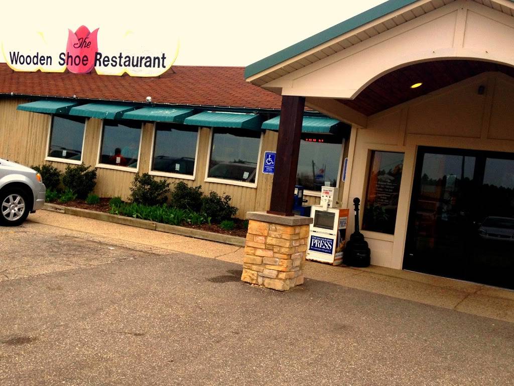 Wooden Shoe Restaurant | restaurant | 441 US-31, Holland, MI 49423, USA | 6163964744 OR +1 616-396-4744