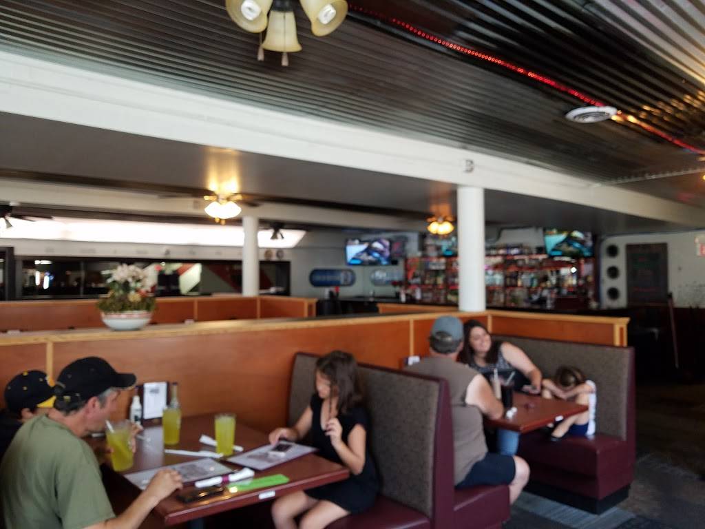 Country House Restaurant | restaurant | 194 E Main St, Braidwood, IL 60408, USA | 8153906100 OR +1 815-390-6100