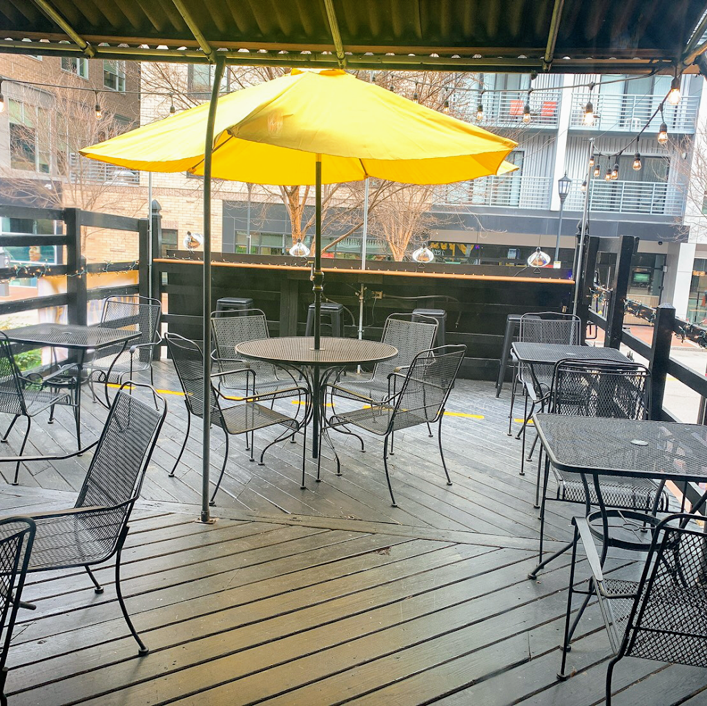 Spoon | restaurant | 903 W Grace St, Richmond, VA 23220, USA | 8045255062 OR +1 804-525-5062