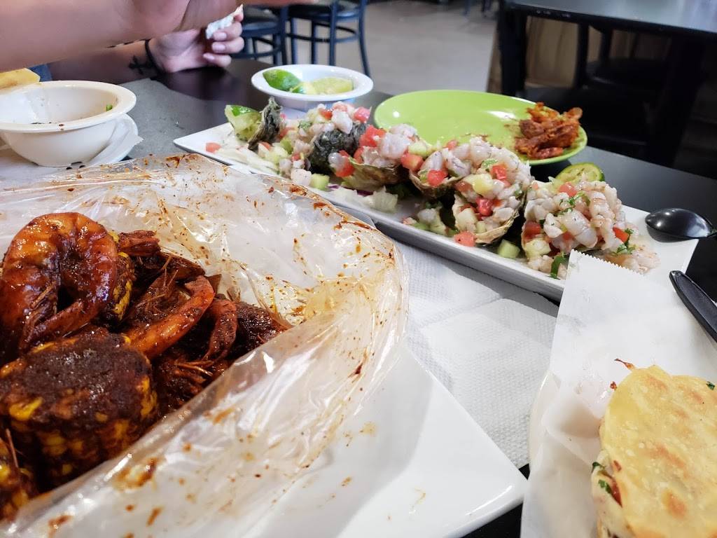 Mariscos Playa De Corales | restaurant | 640 W Chapman Ave, Placentia, CA 92870, USA | 7145282755 OR +1 714-528-2755