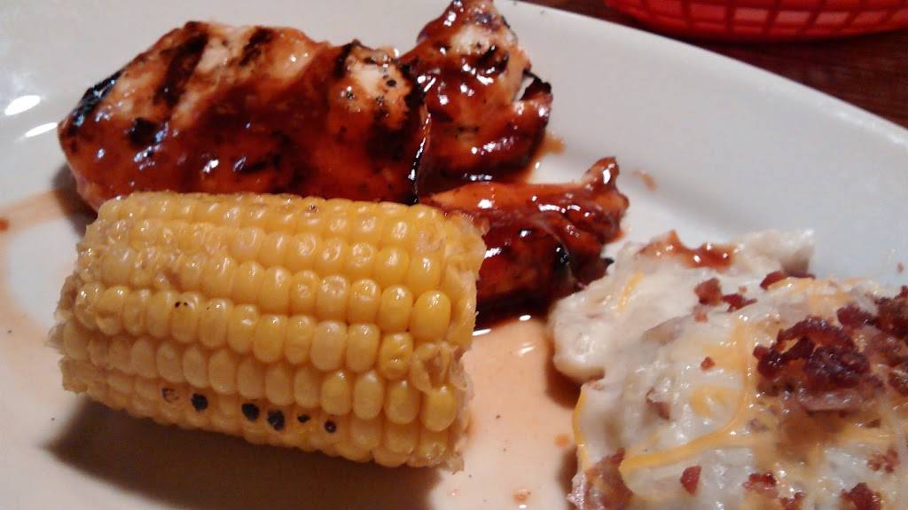 Texas Steakhouse & Saloon | restaurant | 5093 Fayetteville Rd, Lumberton, NC 28358, USA | 9107398918 OR +1 910-739-8918