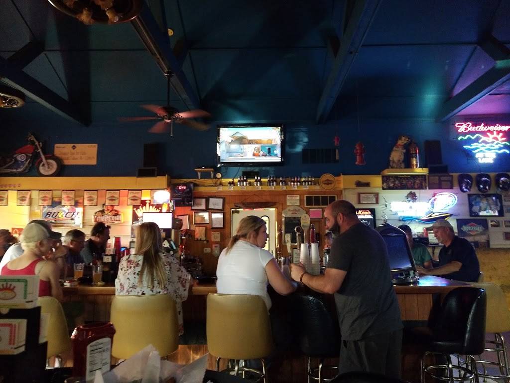 Firestation Bar & Grill | restaurant | 146 Illinois St, Camdenton, MO 65020, USA | 5738732222 OR +1 573-873-2222