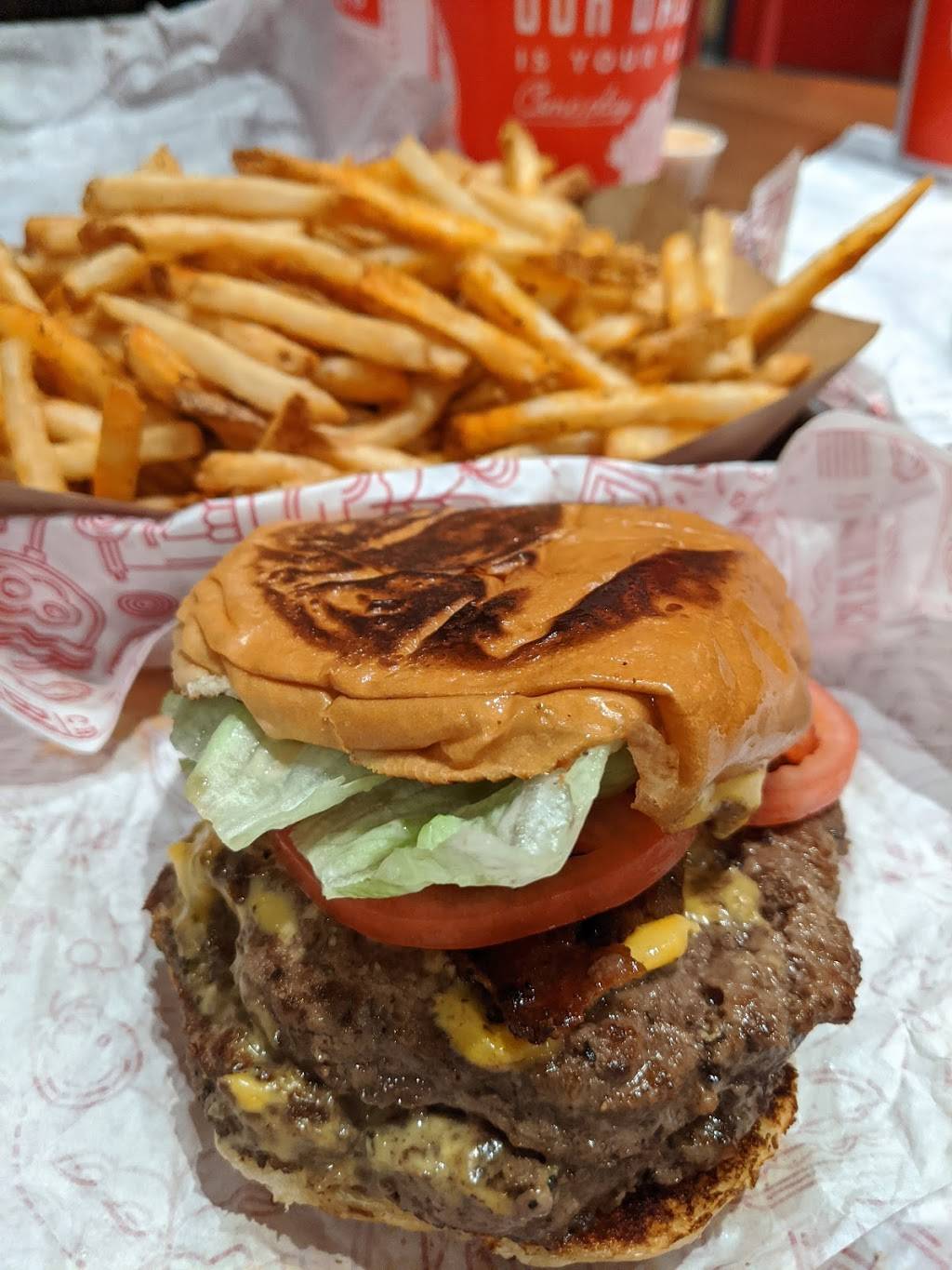 Hat Creek Burger Co. | restaurant | 870 E, US-114, Roanoke, TX 76262, USA | 8178542004 OR +1 817-854-2004