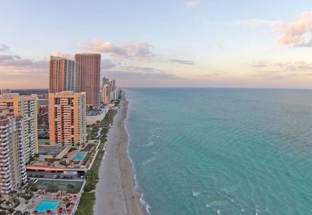 Ocean Breeze Lounge & Restaurant | restaurant | 1960 S Ocean Dr, Hallandale Beach, FL 33009, USA | 9543627096 OR +1 954-362-7096