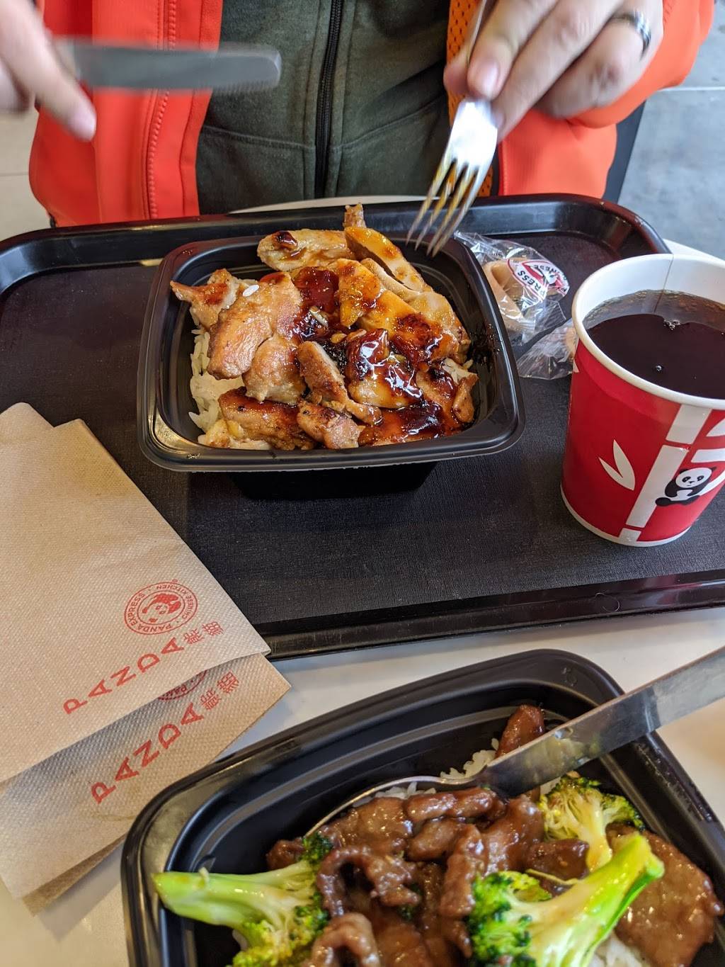 Panda Express | restaurant | 353 N Pass Ave, Burbank, CA 91505, USA | 7474773603 OR +1 747-477-3603