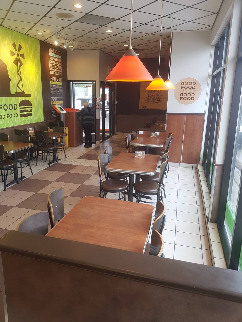 A&W Canada | restaurant | 661 Atherley Rd, Orillia, ON L3V 1P1, Canada | 7053275356 OR +1 705-327-5356