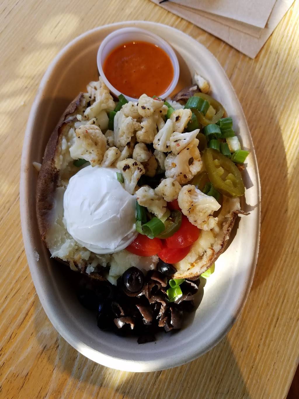 Hot Spud | restaurant | 2640 Mason St, San Francisco, CA 94133, USA | 4153991065 OR +1 415-399-1065