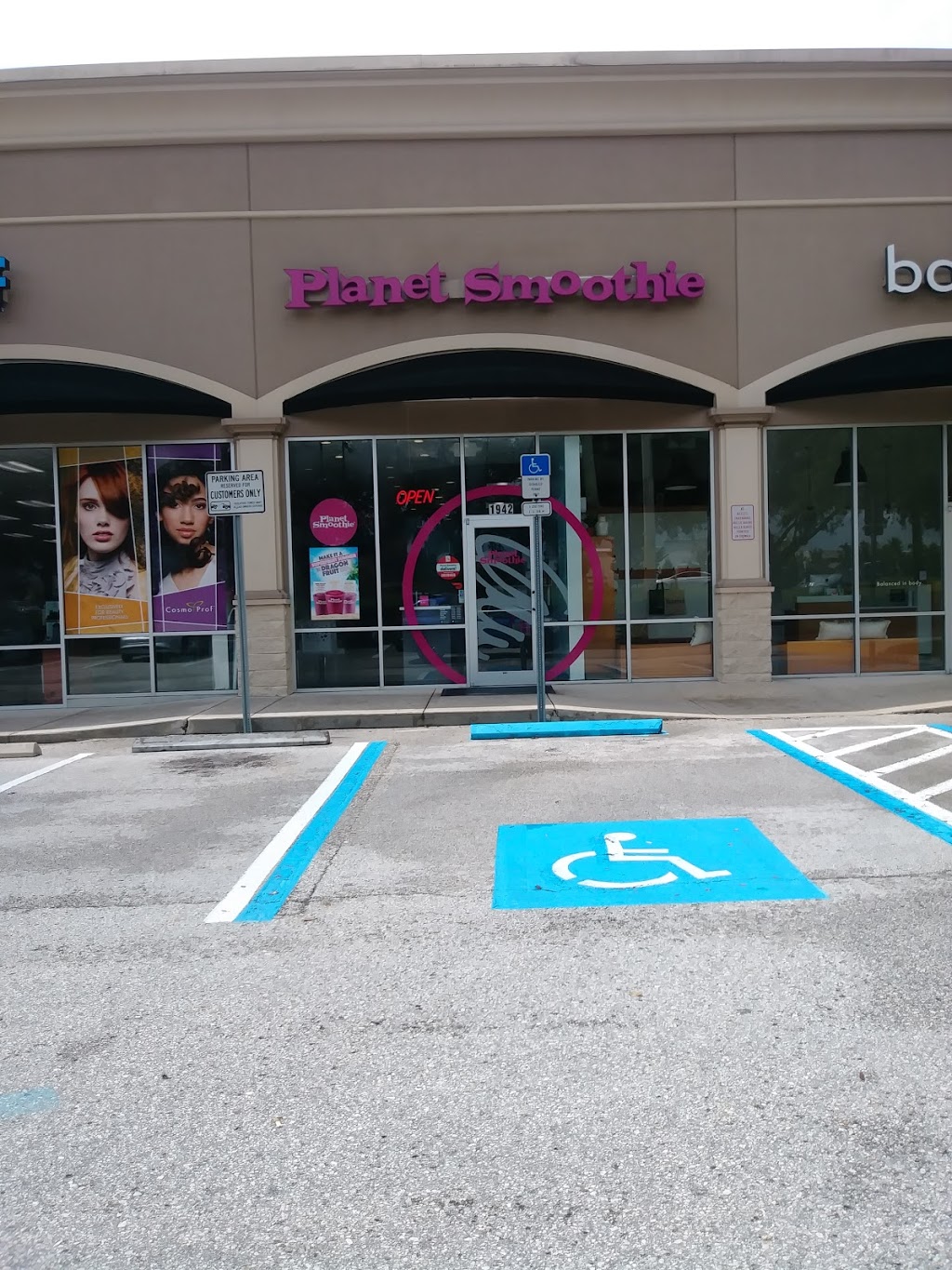 Planet Smoothie | restaurant | 1942 Bruce B Downs Blvd, Wesley Chapel, FL 33543, USA | 8133889585 OR +1 813-388-9585
