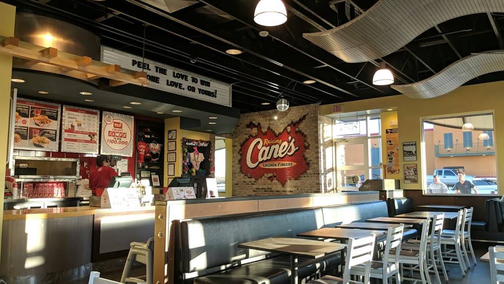Raising Canes Chicken Fingers | meal takeaway | 1127 Garth Brooks Blvd, Yukon, OK 73099, USA | 4053503130 OR +1 405-350-3130