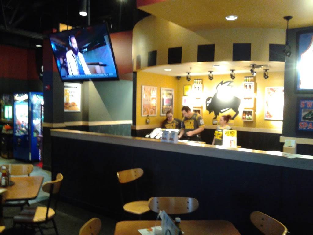 Buffalo Wild Wings | restaurant | 1623 E Michigan Rd, Shelbyville, IN 46176, USA | 3176045167 OR +1 317-604-5167
