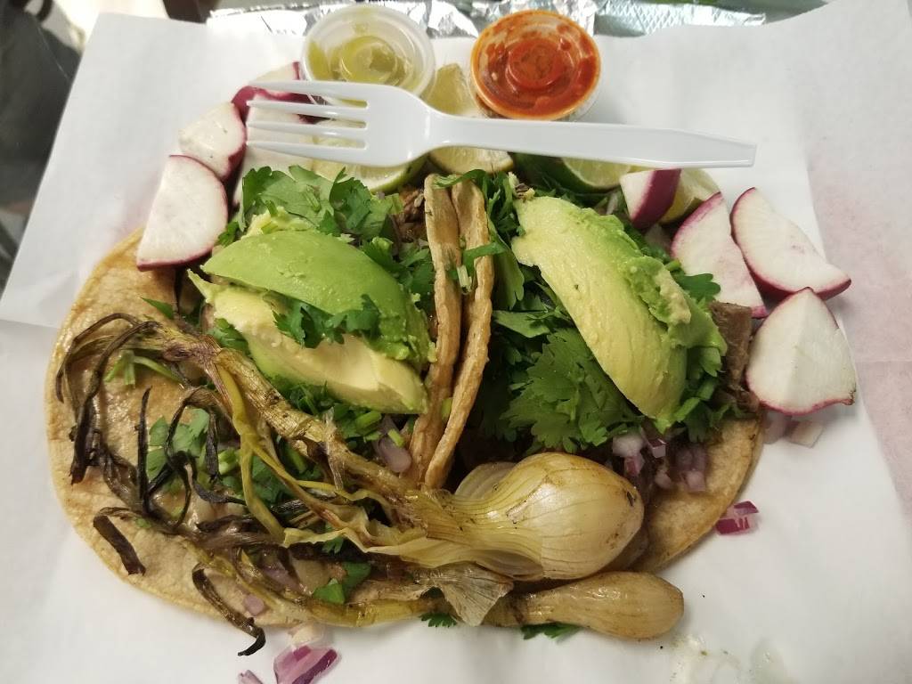 Ebenezer Grocery & Taqueria | restaurant | 900 Grand Ave, Schofield, WI 54476, USA | 7152983339 OR +1 715-298-3339