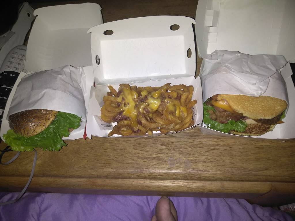 Jack in the Box | restaurant | 34504 Yucaipa Blvd, Yucaipa, CA 92399, USA | 9097975344 OR +1 909-797-5344