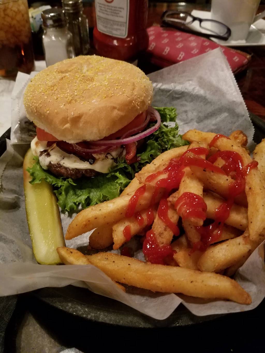 The Crossings Restaurant & Brew Pub | restaurant | 45 S Main St, Putnam, CT 06260, USA | 8609283663 OR +1 860-928-3663