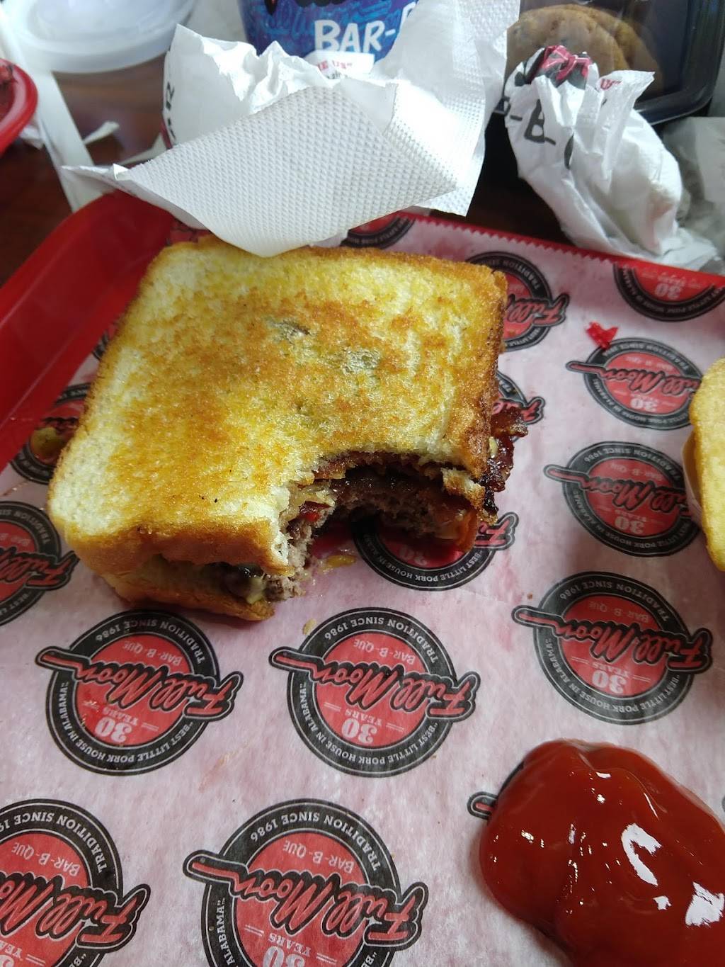 Full Moon Bar-B-Que | restaurant | 5988 N Chalkville Rd, Birmingham, AL 35235, USA | 2056551515 OR +1 205-655-1515