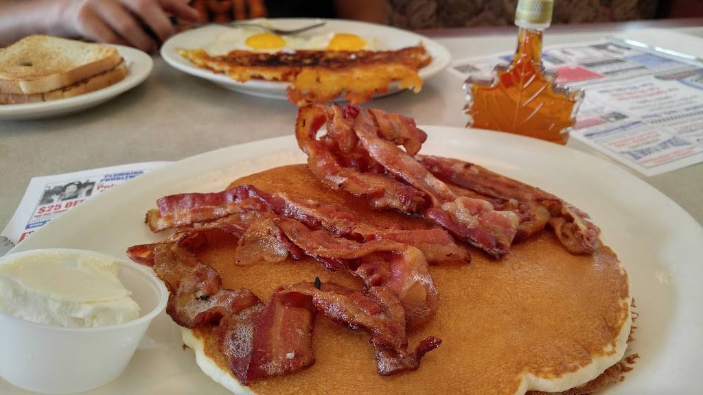 Summit West Diner | restaurant | 324 US-46, Denville, NJ 07834, USA | 9739831818 OR +1 973-983-1818