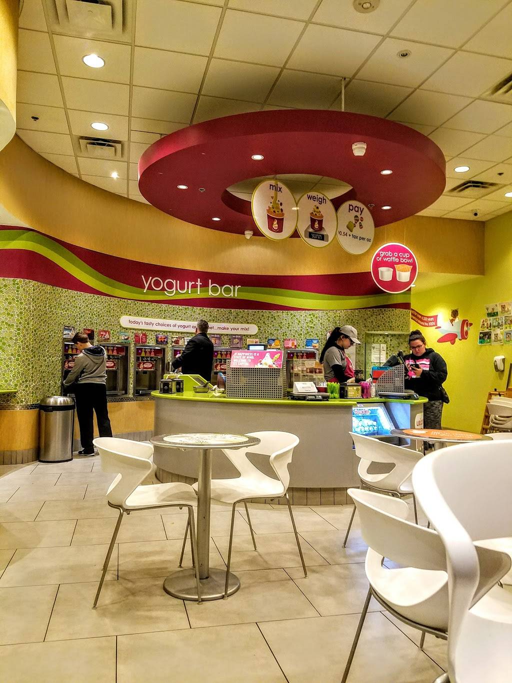 Menchies Frozen Yogurt | bakery | 21225 Bothell Everett Hwy #102, Bothell, WA 98021, USA | 4252866039 OR +1 425-286-6039