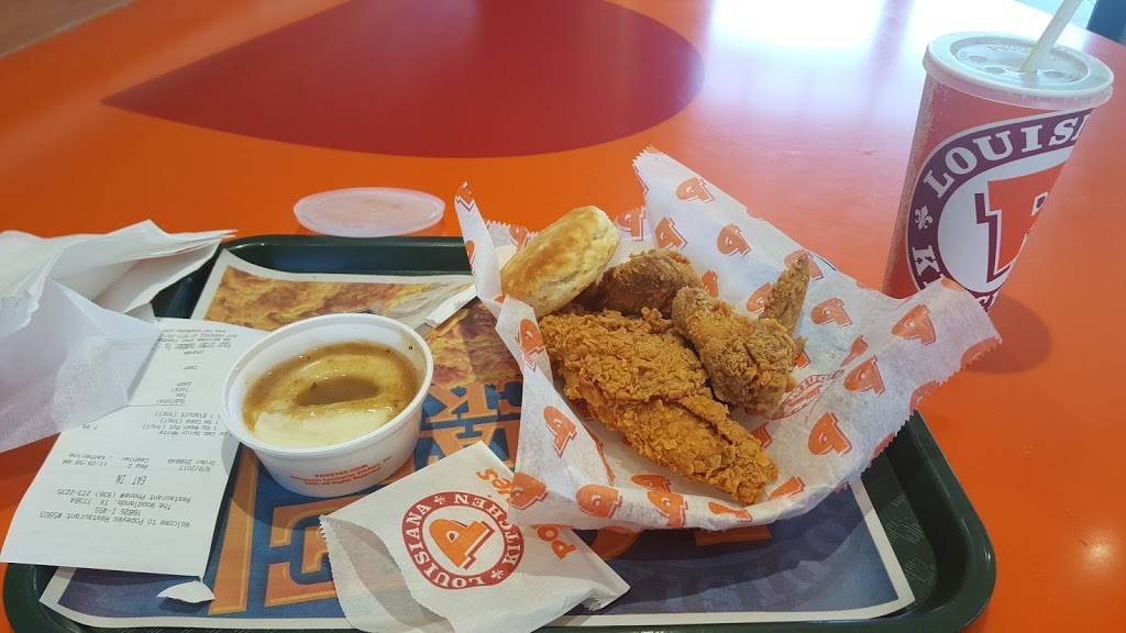 Popeyes Louisiana Kitchen | restaurant | 16826 I-45, Conroe, TX 77384, USA | 9362732235 OR +1 936-273-2235