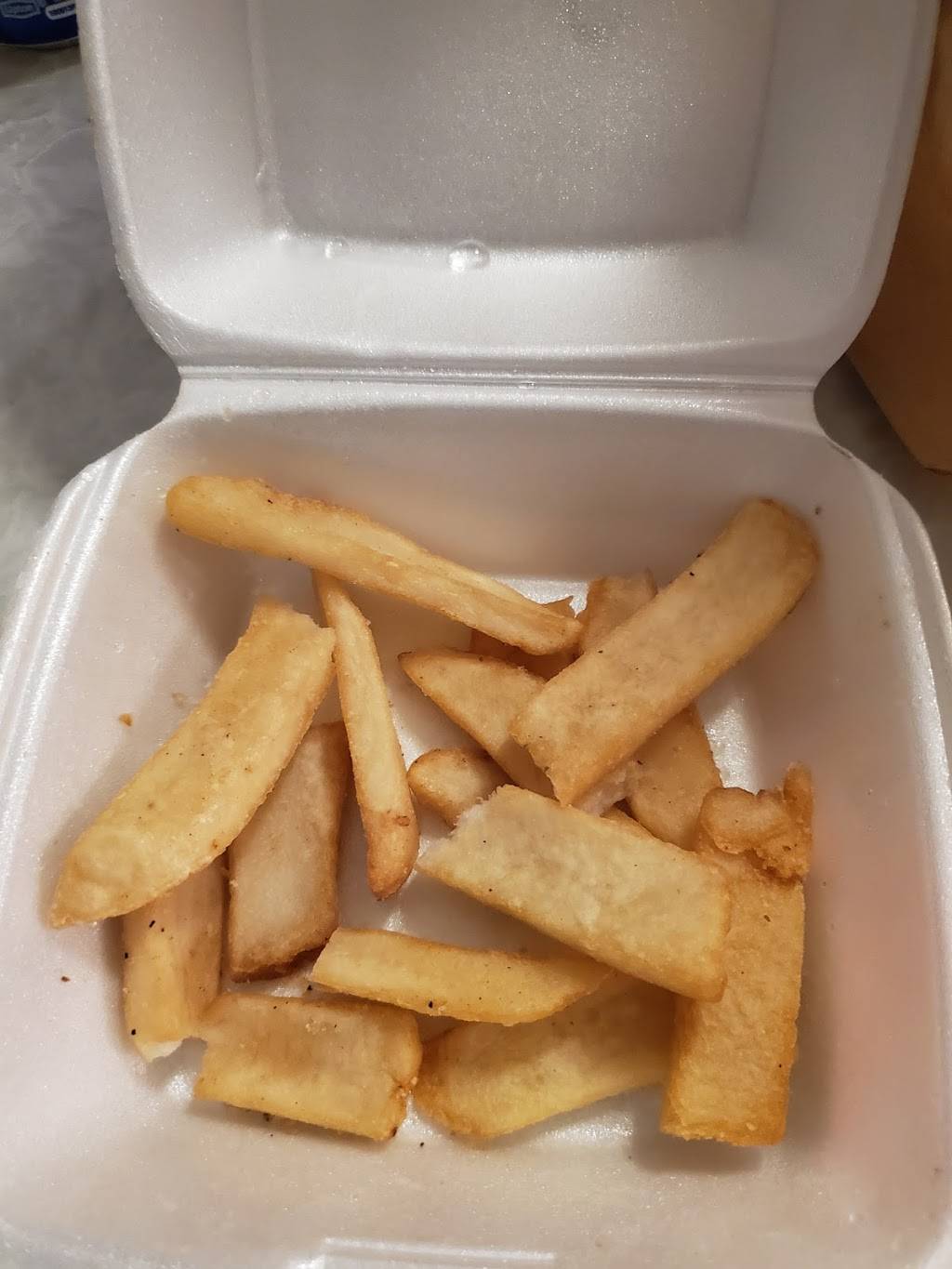 Red Robin Gourmet Burgers and Brews | restaurant | 9415 192nd Ave E, Bonney Lake, WA 98391, USA | 2532994111 OR +1 253-299-4111