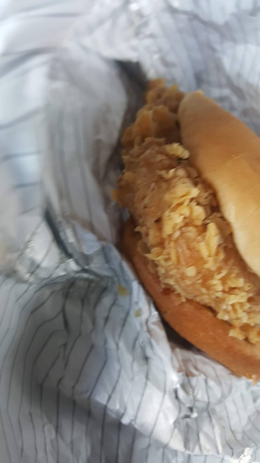 KFC | restaurant | 2491 N University Dr, Sunrise, FL 33322, USA | 9547474727 OR +1 954-747-4727