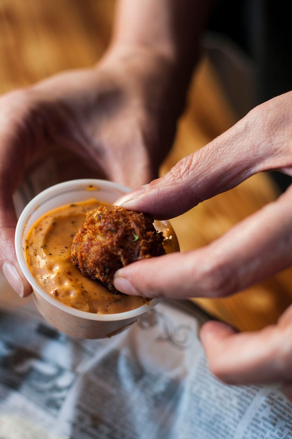 Hook & Reel Cajun Seafood & Bar | restaurant | 133-40 79th St, Queens, NY 11414, USA | 7186736207 OR +1 718-673-6207