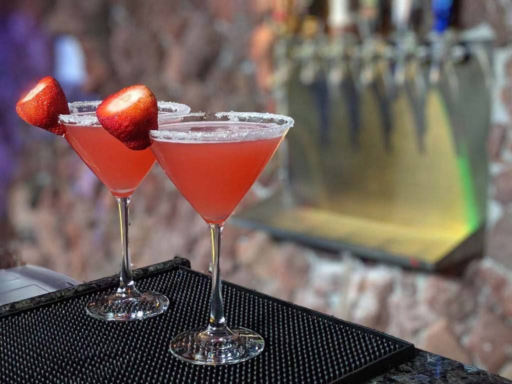 Boil Bay | restaurant | 3244 Holland Road Suite 100, Virginia Beach, VA 23453, USA | 7576898888 OR +1 757-689-8888