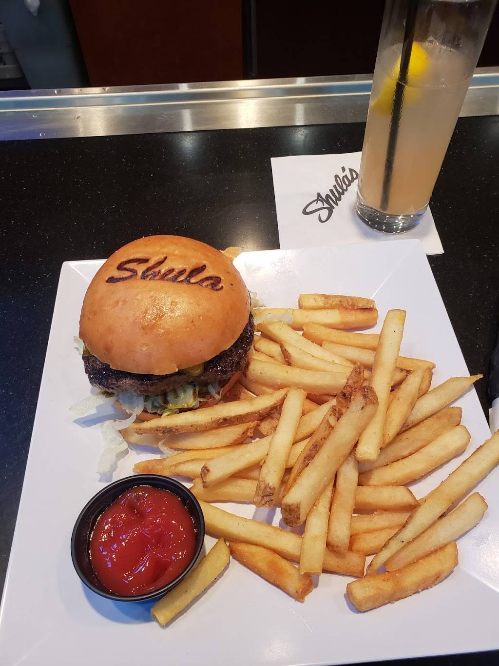 Shulas Bar & Grill | restaurant | Jacksonville International Airport (JAX), Concourse A, 2400 Yankee Clipper Dr, Jacksonville, FL 32218, USA | 9046617072 OR +1 904-661-7072
