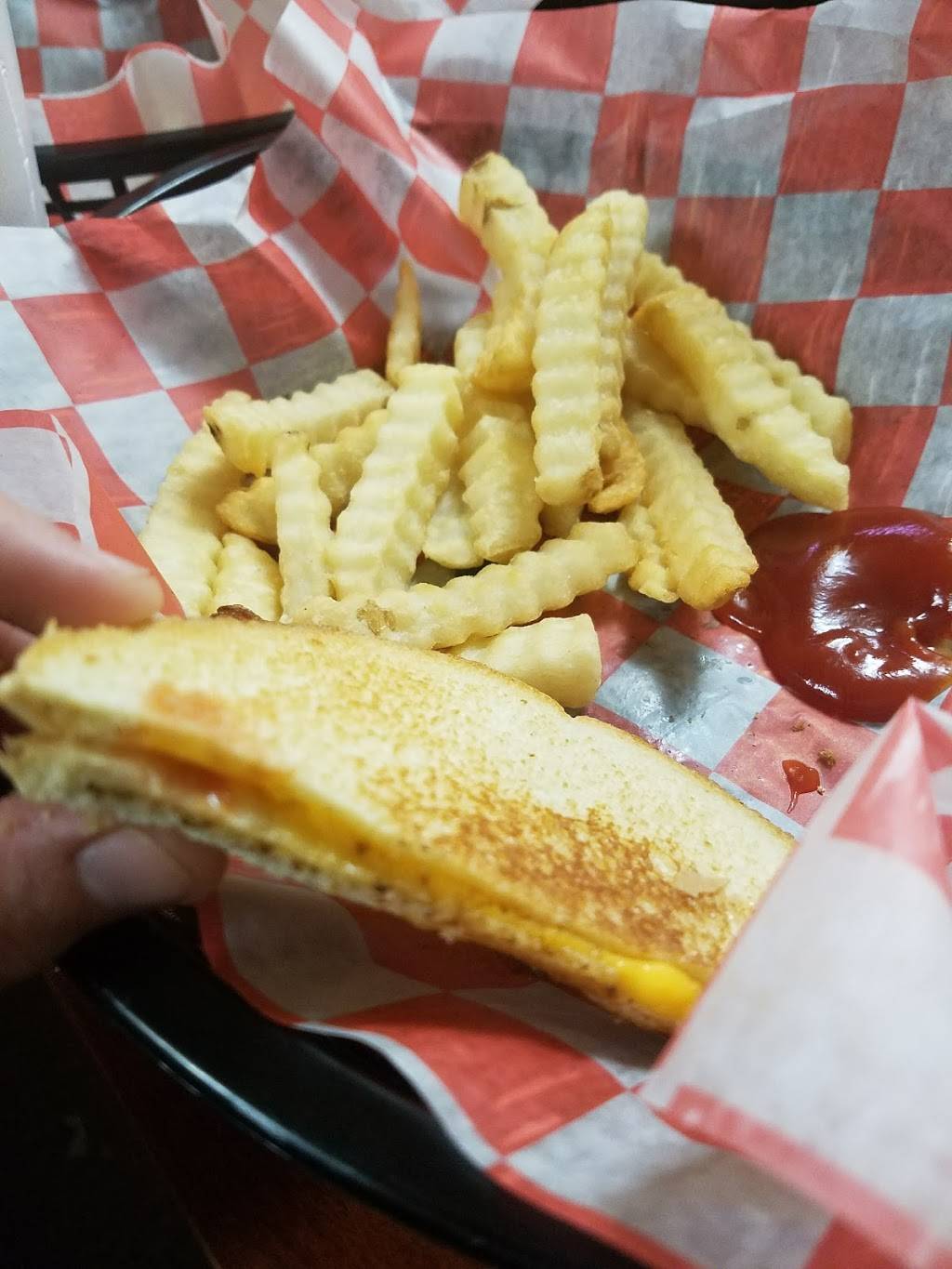 Bubba and Son Family Restaurant | restaurant | 42596 US-72, Stevenson, AL 35772, USA | 2566632032 OR +1 256-663-2032