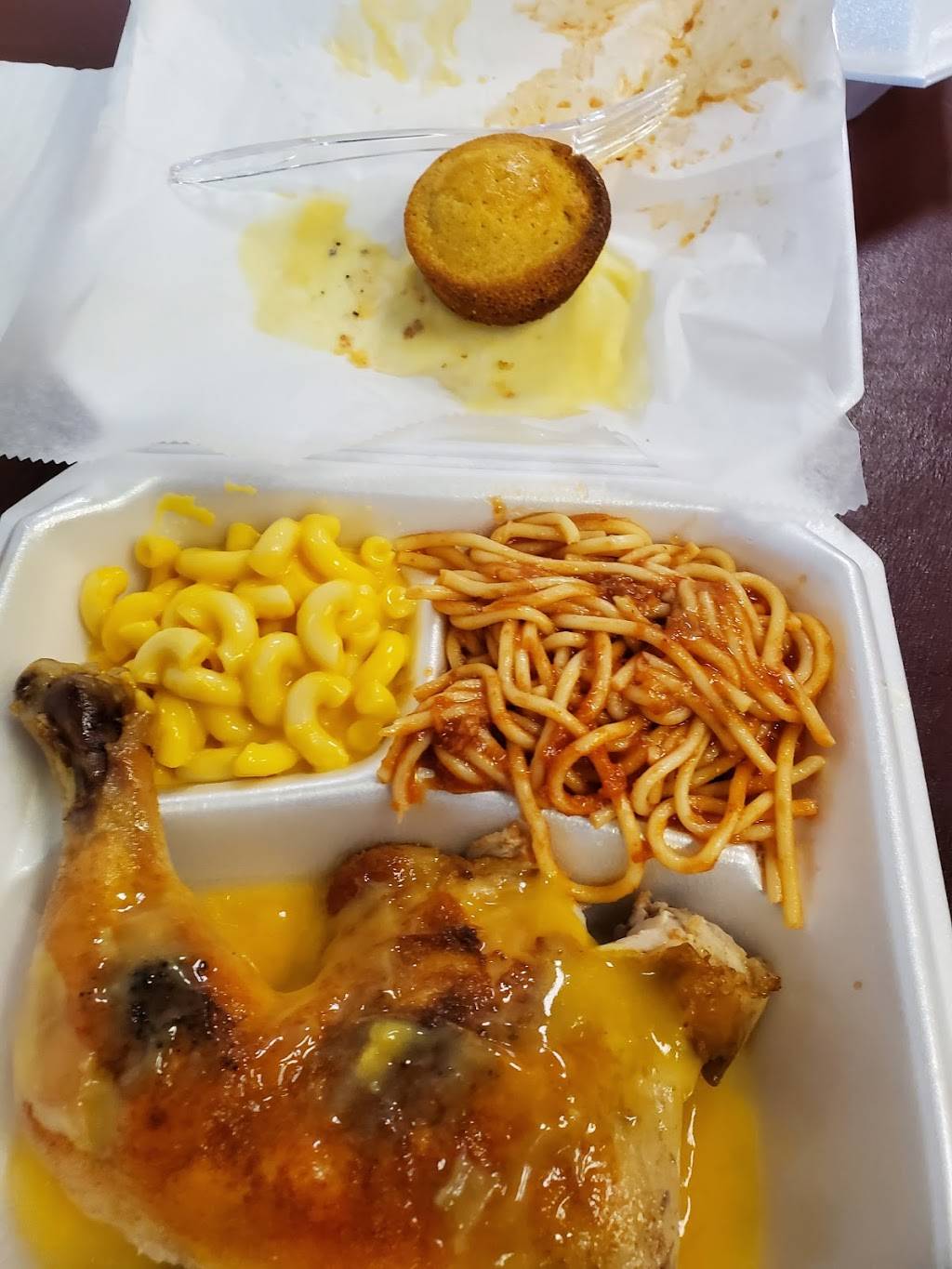 Willie Moores Restaurant | restaurant | 109 N Main St, Memphis, TN 38103, USA | 9015214674 OR +1 901-521-4674