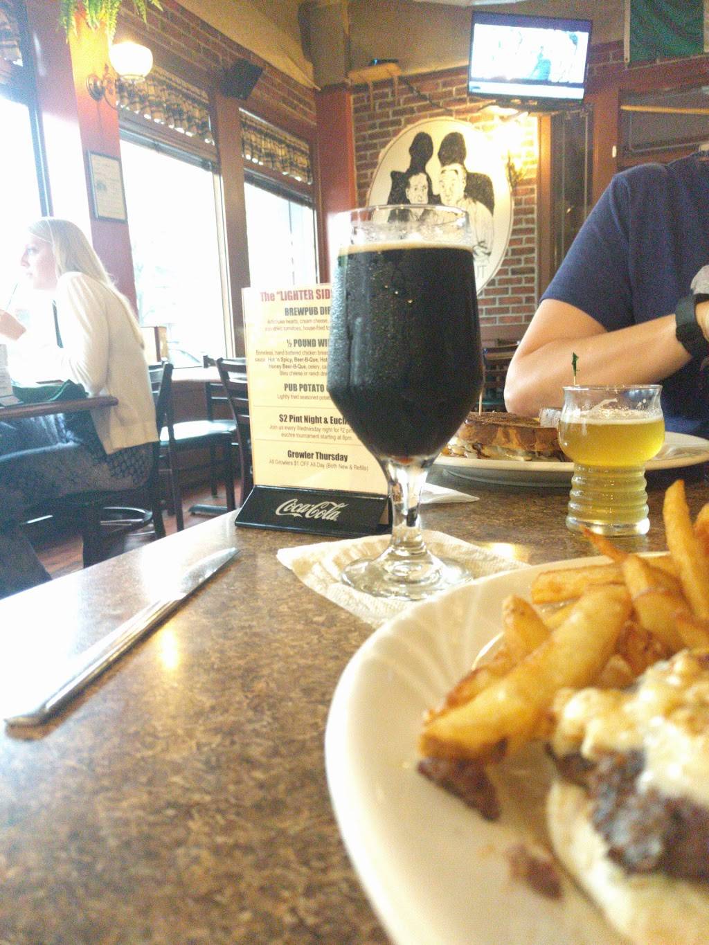 Olde Peninsula Brewpub & Restaurant | restaurant | 200 E Michigan Ave, Kalamazoo, MI 49007, USA | 2693432739 OR +1 269-343-2739