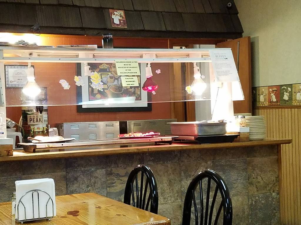 Jerry Lees | restaurant | 124 S Main St, Woodsfield, OH 43793, USA | 7404722340 OR +1 740-472-2340