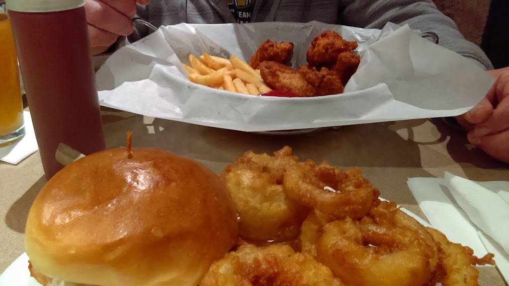 Grattan Irish Pub | restaurant | 11817 Old Belding Rd NE, Belding, MI 48809, USA | 6166918221 OR +1 616-691-8221