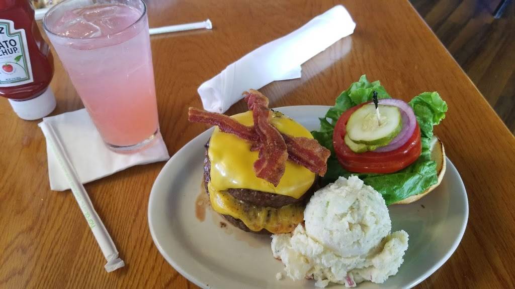 Ozona Blue Grilling Company | restaurant | 125 Orange St, Palm Harbor, FL 34683, USA | 7277894540 OR +1 727-789-4540