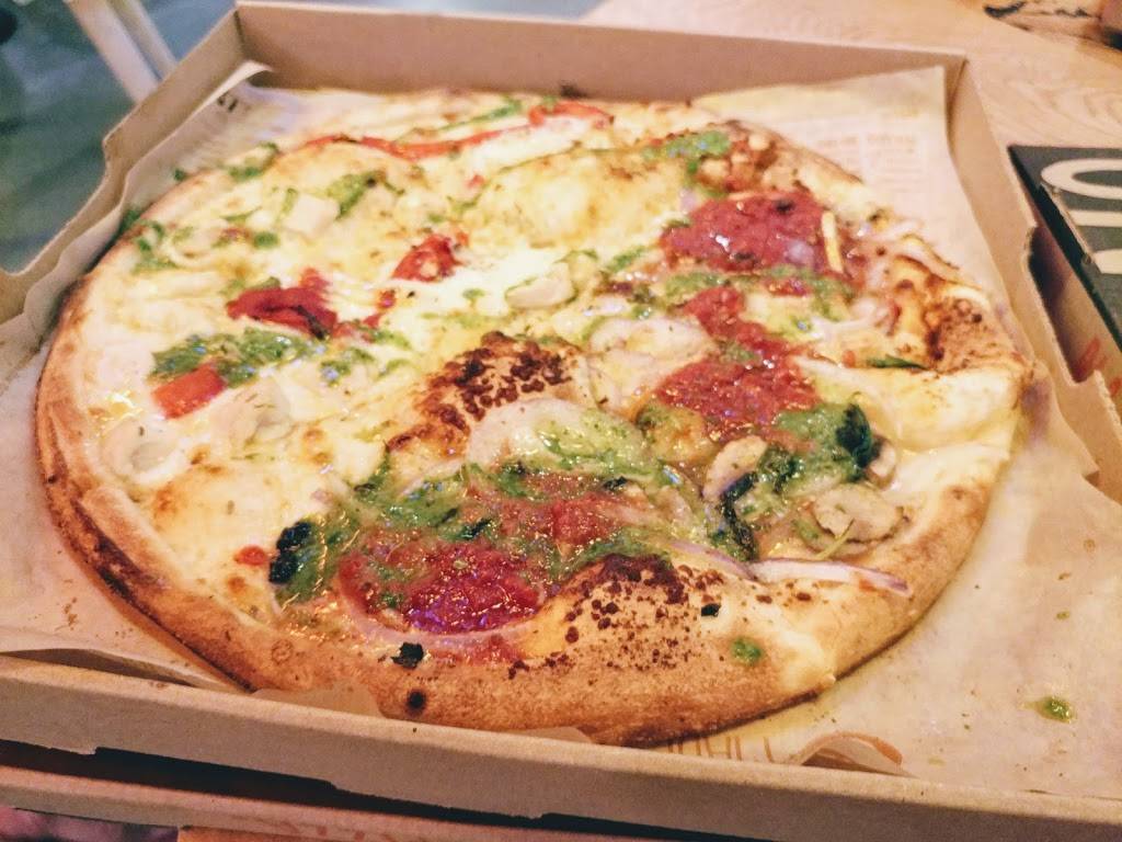 Blaze Pizza | meal takeaway | 8235 Laguna Blvd, Elk Grove, CA 95758, USA | 9163470200 OR +1 916-347-0200