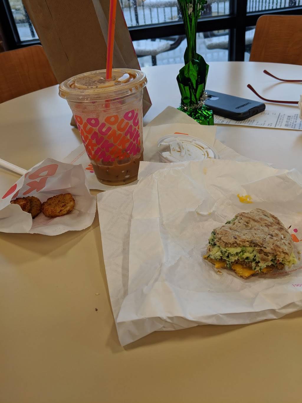 Dunkin | bakery | 8355 College Park Dr, Lincoln, NE 68510, USA | 4028054659 OR +1 402-805-4659