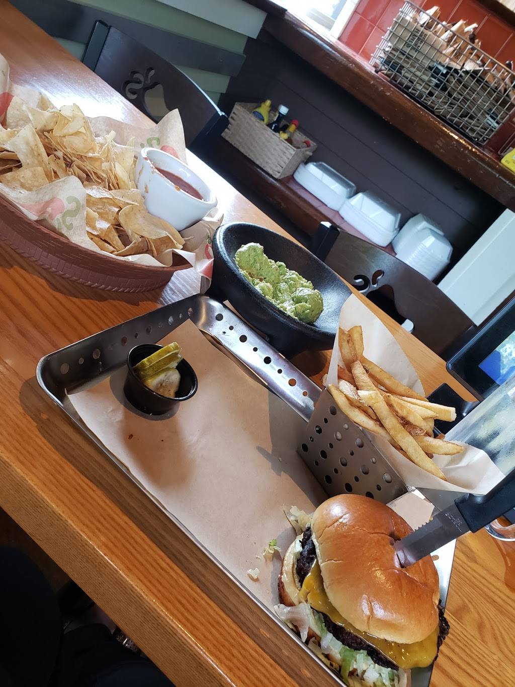 Chilis Grill & Bar | meal takeaway | 1177 Nimmo Pkwy, Virginia Beach, VA 23456, USA | 7574301669 OR +1 757-430-1669