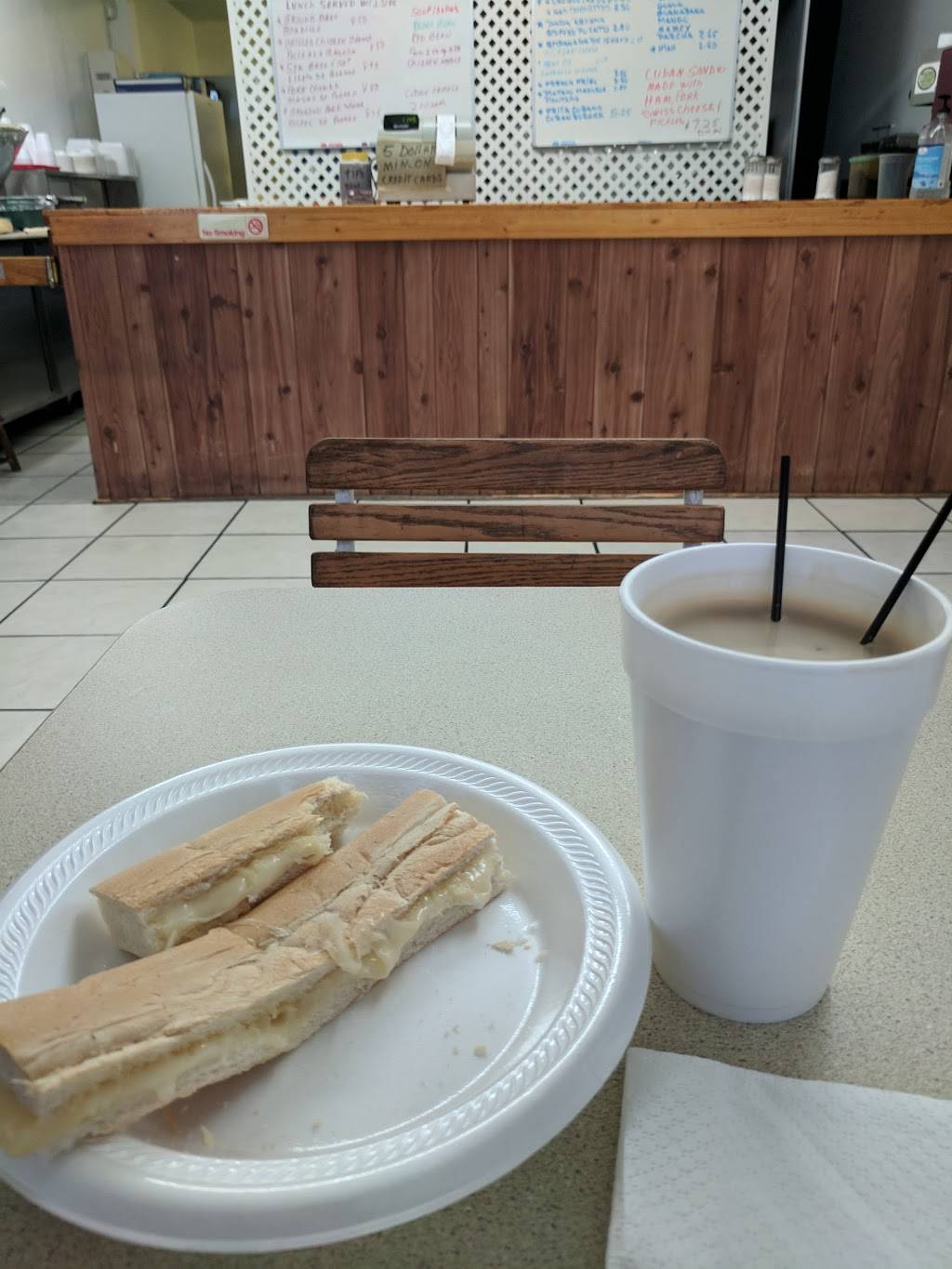 Perera Cuban Cafe | restaurant | 5772 54th Ave N, Kenneth City, FL 33709, USA | 7275412037 OR +1 727-541-2037