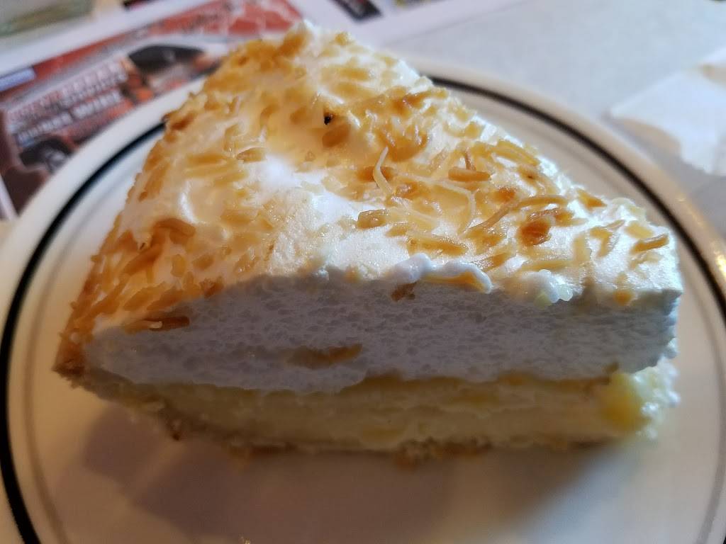 Family Chill and Grill | restaurant | 13524 S Eagle Valley Rd, Tyrone, PA 16686, USA | 8146841990 OR +1 814-684-1990