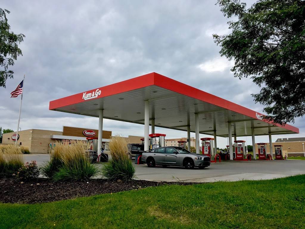 Kum & Go | meal takeaway | 2627 S HWS Cleveland Blvd, Omaha, NE 68130, USA | 4022893190 OR +1 402-289-3190