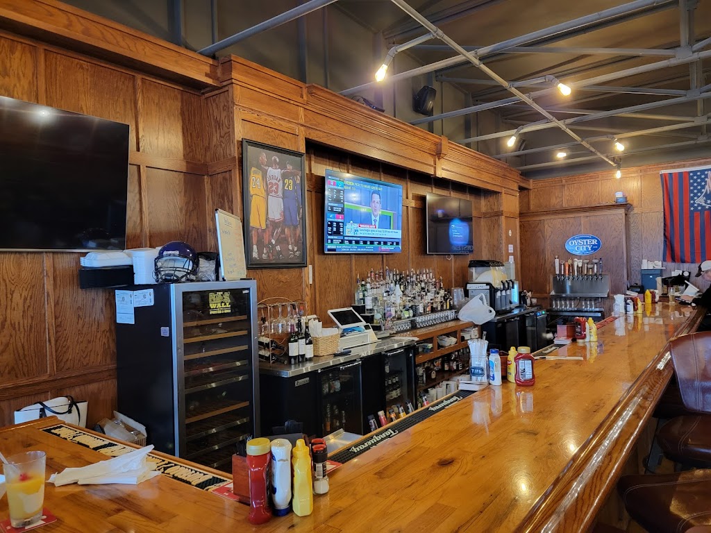 The BrickWall Sports Bar & Grille | restaurant | 414 Reid Ave, Port St Joe, FL 32456, USA | 8508999454 OR +1 850-899-9454