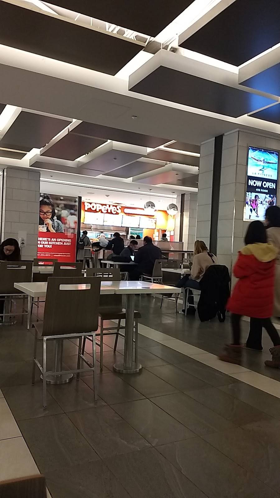 Popeyes | restaurant | Willowdale, Toronto, ON M2N 6Y9, Canada | 6473435264 OR +1 647-343-5264