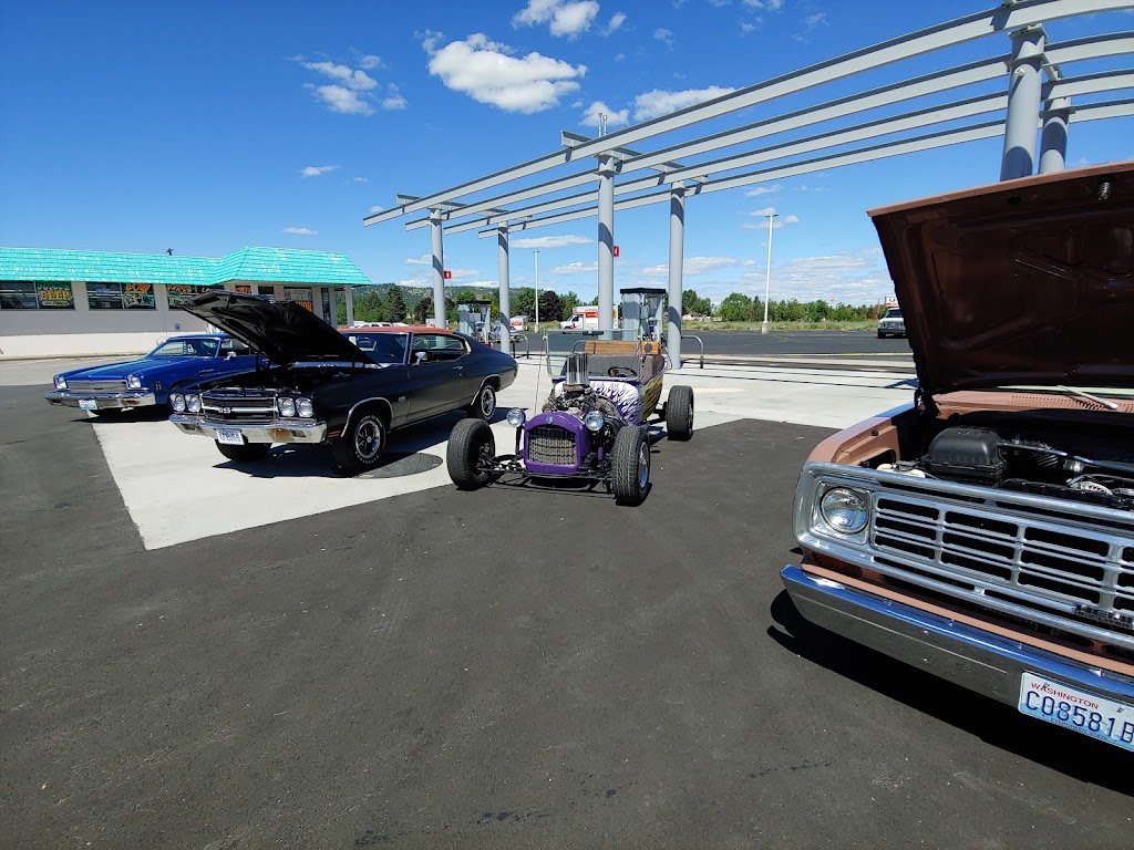 Two Lips Deli & Grill | restaurant | 21121 E Wellesley Ave, Otis Orchards, WA 99027, USA | 5099282736 OR +1 509-928-2736