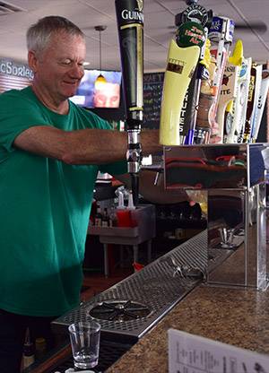 McSorleys Ale House | restaurant | 2330 Haverford Rd, Ardmore, PA 19003, USA | 6106421370 OR +1 610-642-1370