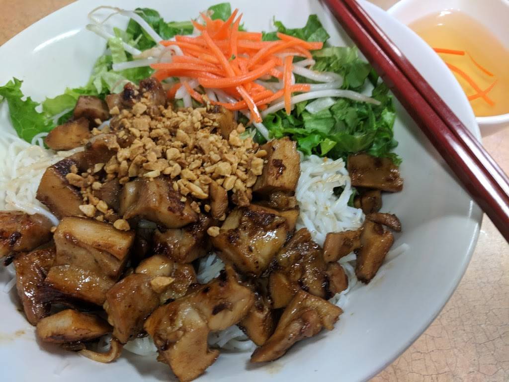 Issaquah | Pho Restaurant | restaurant | 1025 NW Gilman Blvd, Issaquah, WA 98027, USA | 4253922100 OR +1 425-392-2100