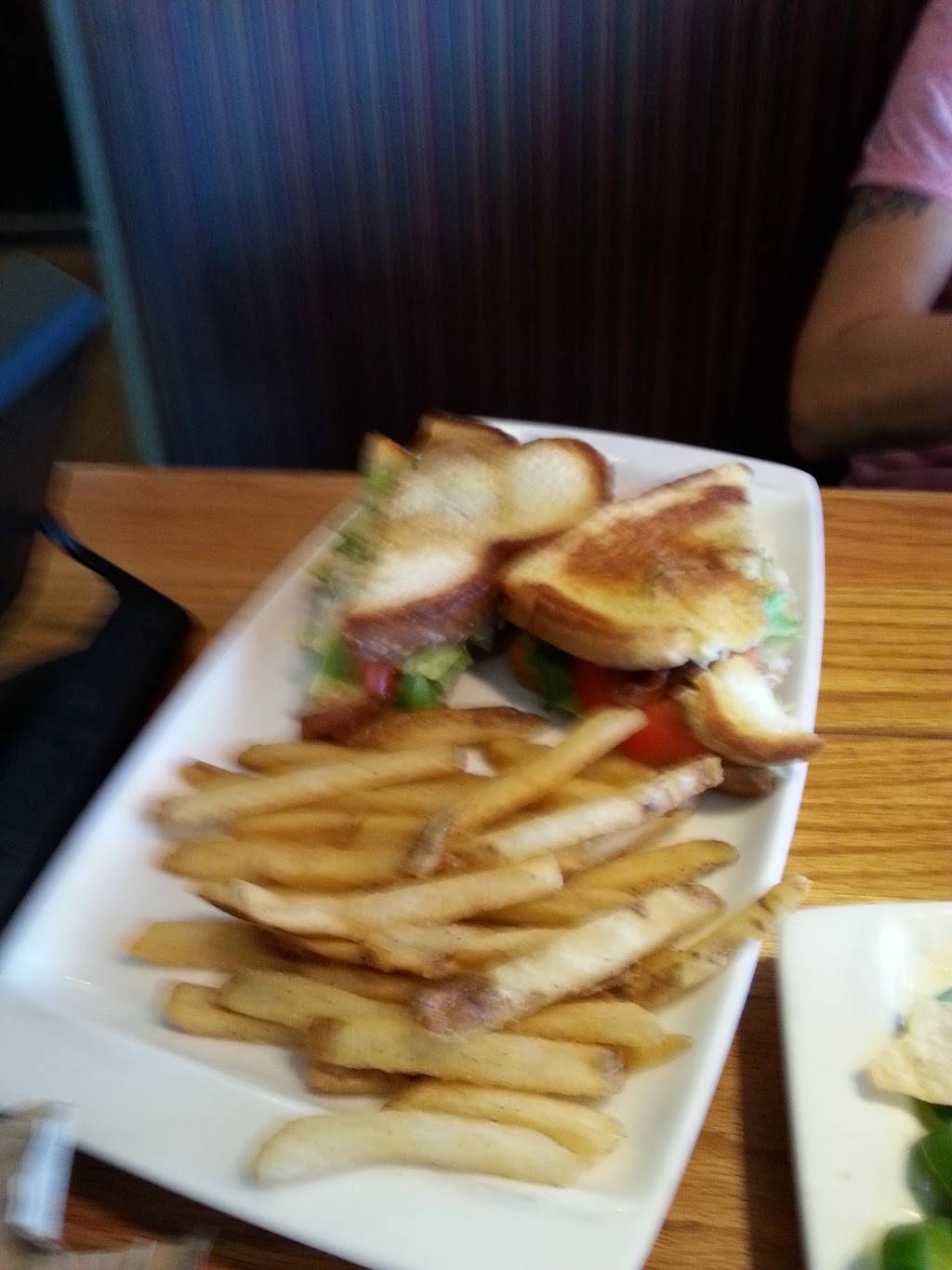 Applebees Grill + Bar | restaurant | 6200 White Horse Rd, Greenville, SC 29611, USA | 8642205233 OR +1 864-220-5233