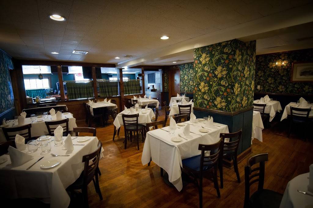 Coach Grill & Tavern | restaurant | 22 Pine Hollow Rd, Oyster Bay, NY 11771, USA | 5166240900 OR +1 516-624-0900