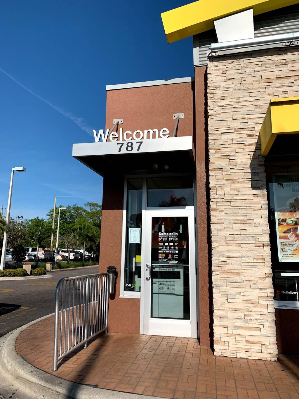 McDonalds | cafe | 787 S Washington Blvd, Sarasota, FL 34236, USA | 9413653030 OR +1 941-365-3030