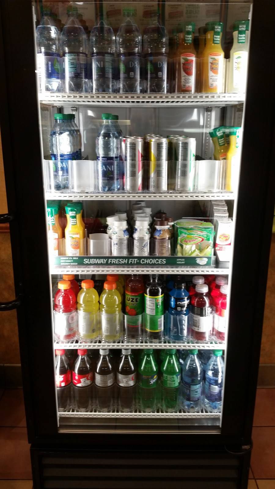 Subway | restaurant | 2441 Claribel Rd i, Riverbank, CA 95367, USA | 2098693360 OR +1 209-869-3360