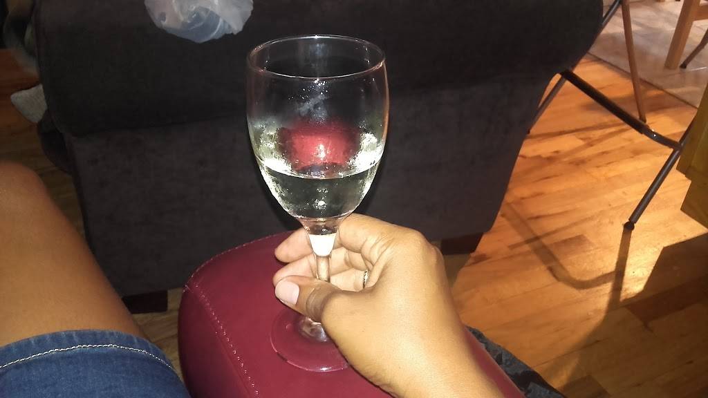 Tiptop Bar & Grill | restaurant | 432 Franklin Ave, Brooklyn, NY 11238, USA | 7188579744 OR +1 718-857-9744