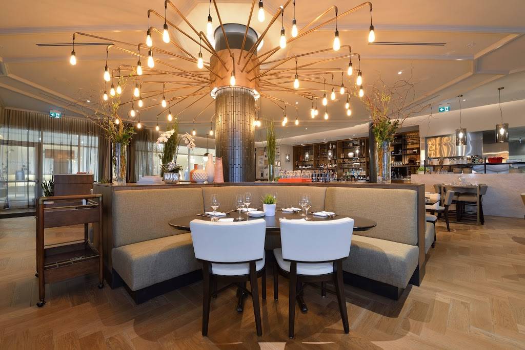 Beaumont Kitchen | restaurant | 25 The West Mall Y101, Etobicoke, ON M9C 1B8, Canada | 4166417327 OR +1 416-641-7327